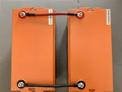 Hoe {2 12 volt batterijen in een 24 volt -systeem?